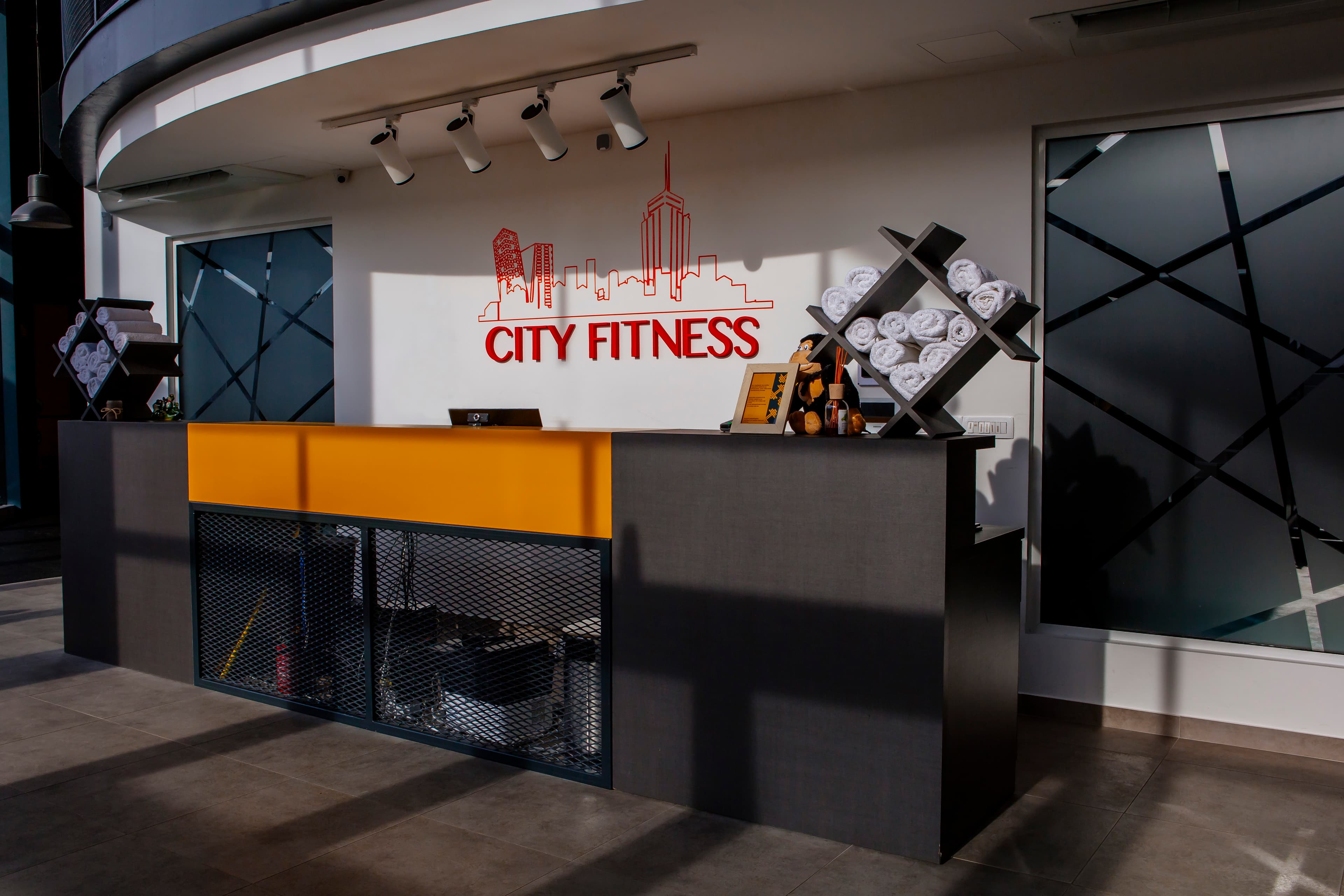 Tegovi i oprema u teretani