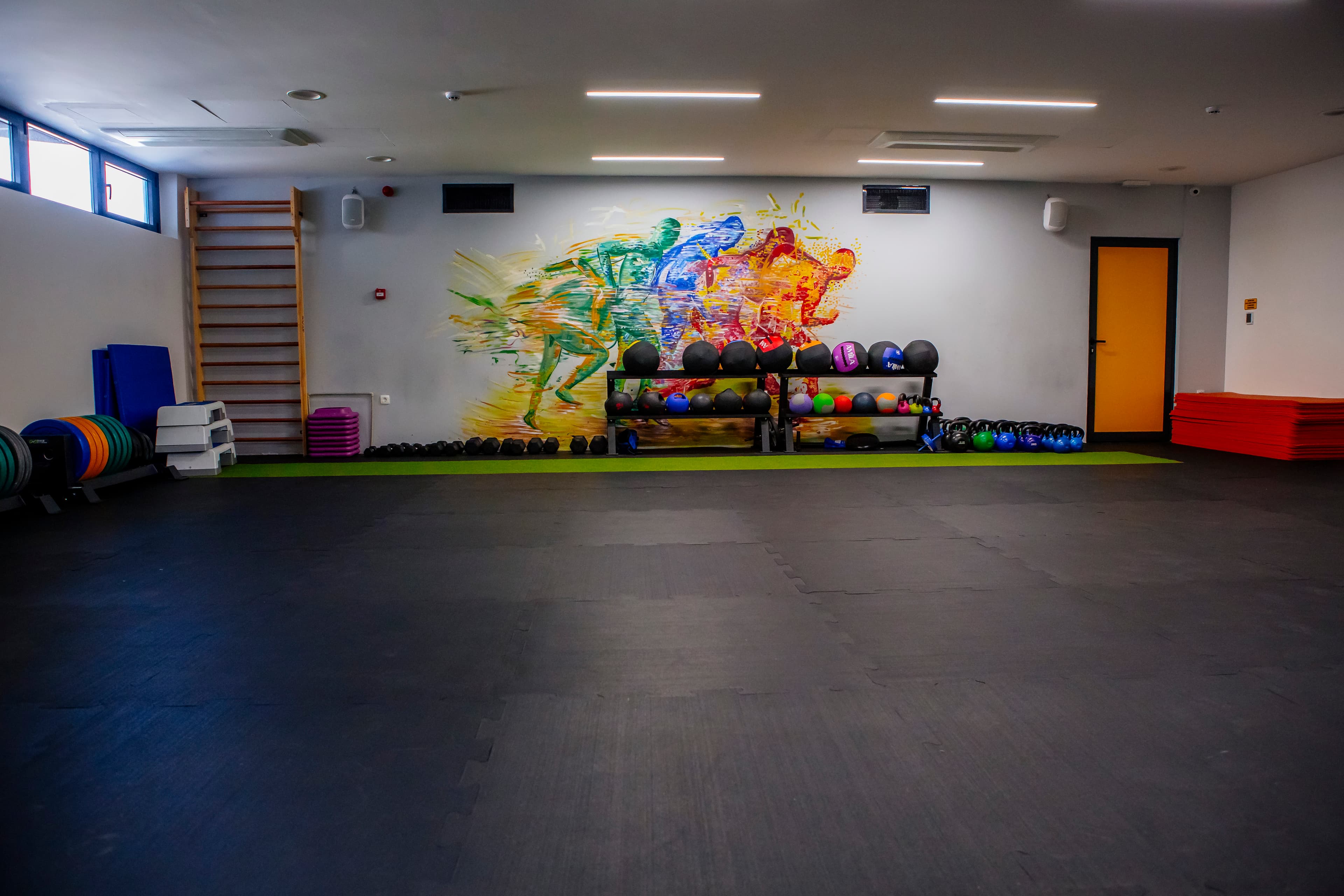 Tegovi i oprema u teretani