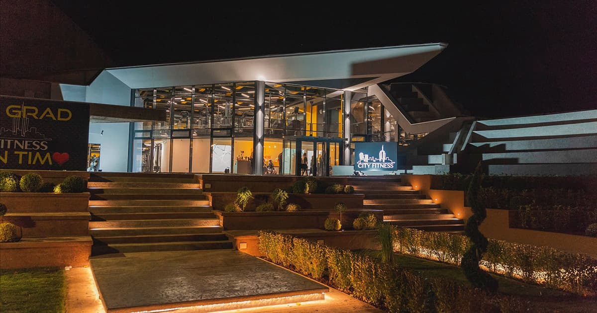 City Fitness teretana spolja gdje se vidi ulaz i natpis